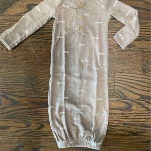 Mama Dada Sleep Gown NB